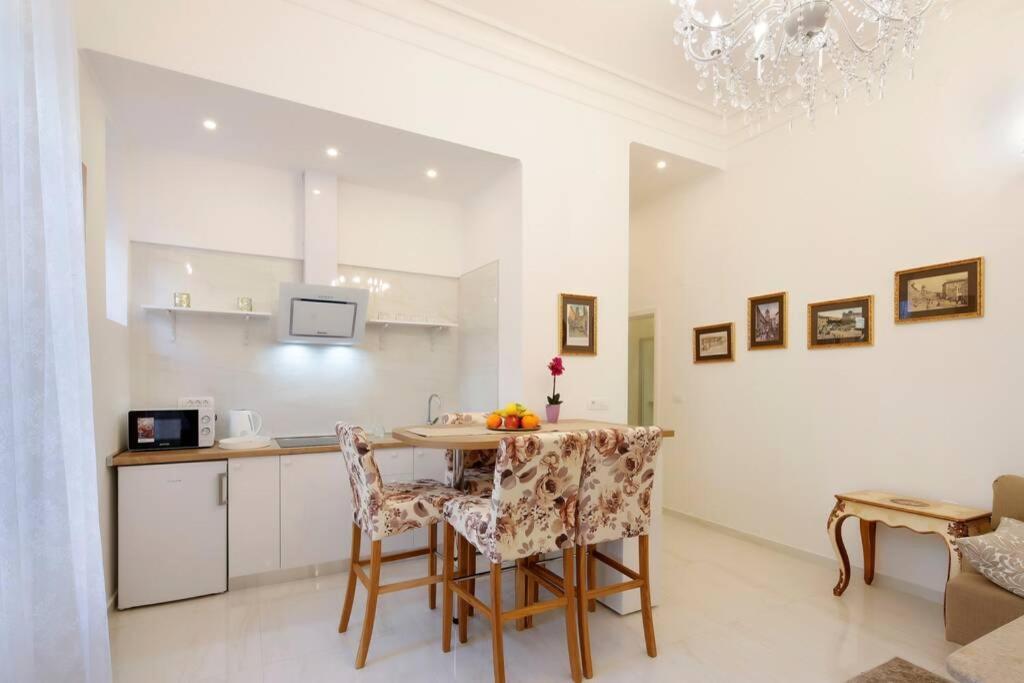 Chrystal Apps Integral Apartment Rijeka Exterior photo